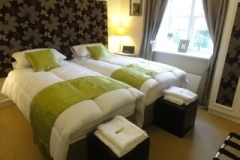 twin-bed